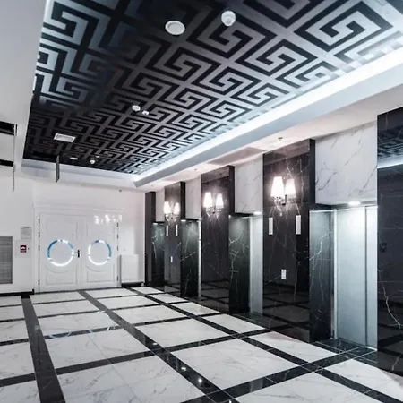 Hanza Tower Bohemia 23 & Jacussi *